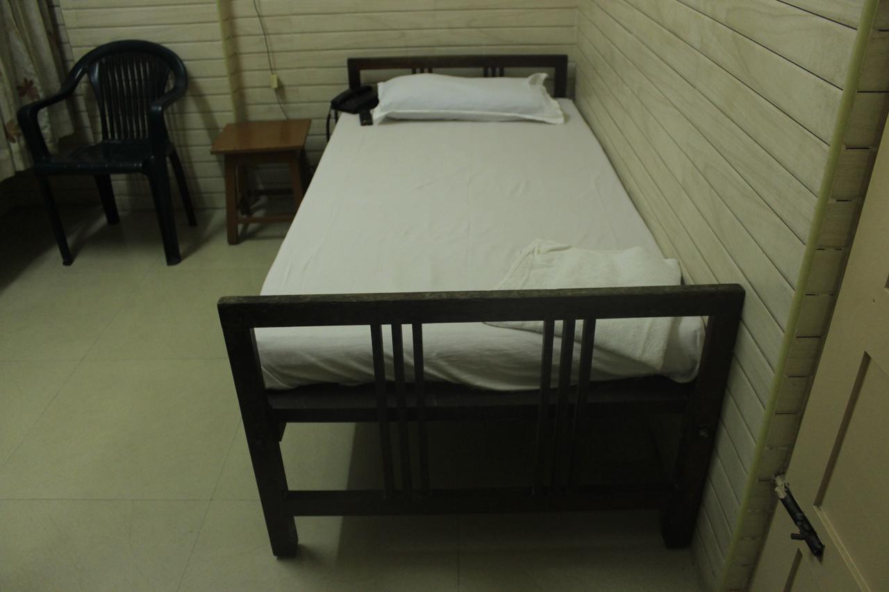 Hotel Sukhvas Thiruvananthapuram Ngoại thất bức ảnh